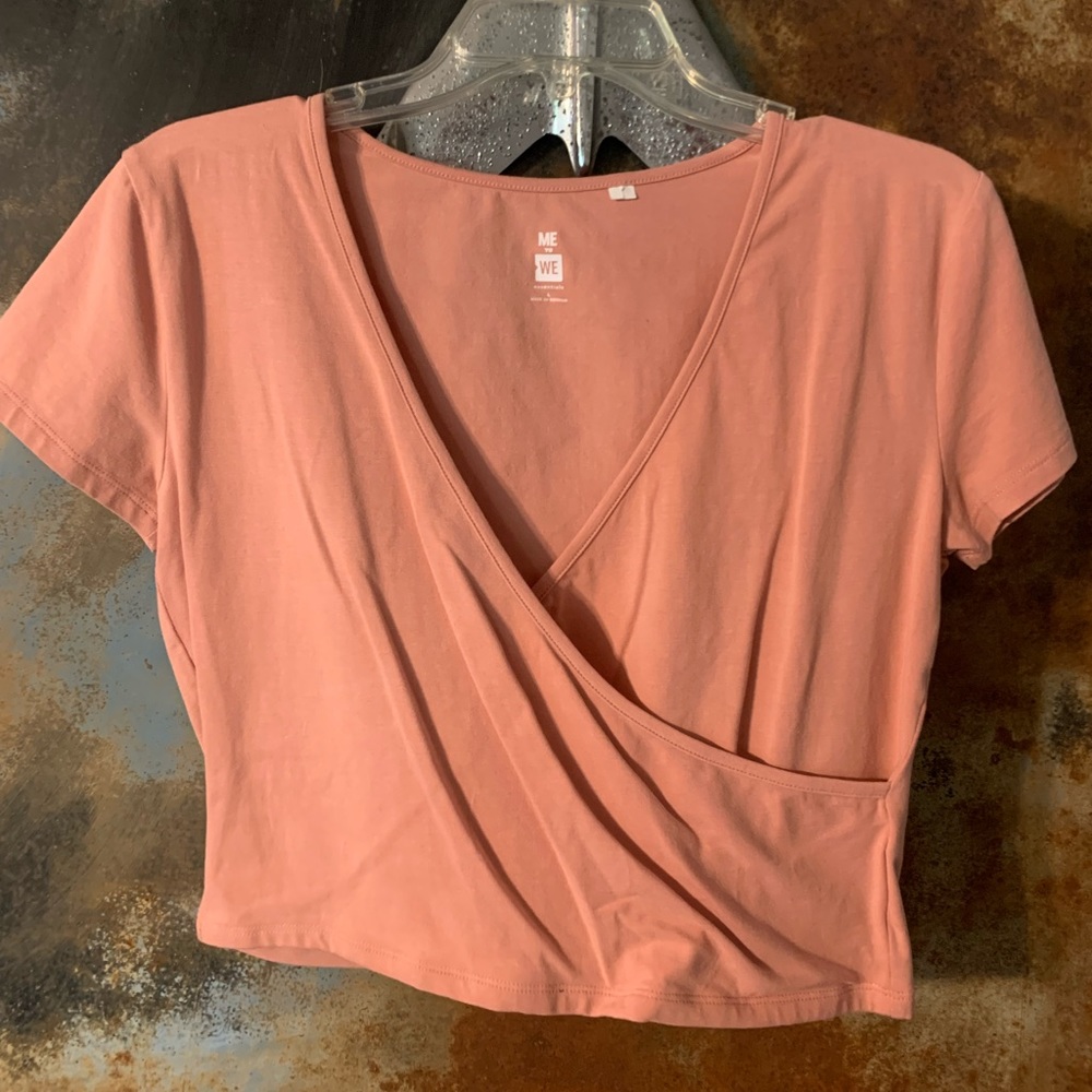 Me to we peach crop top